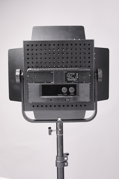 LED-600C