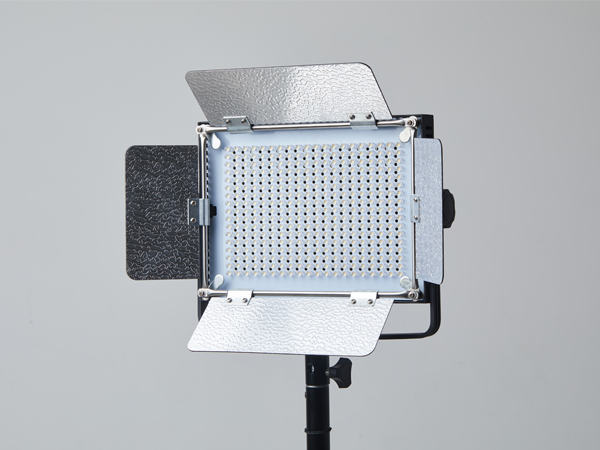LED-320A